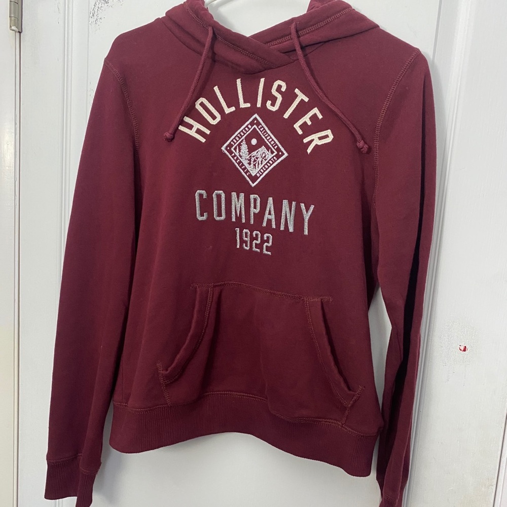 hollister sweatshirt